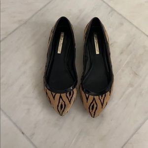 BCBGeneration patterned flats